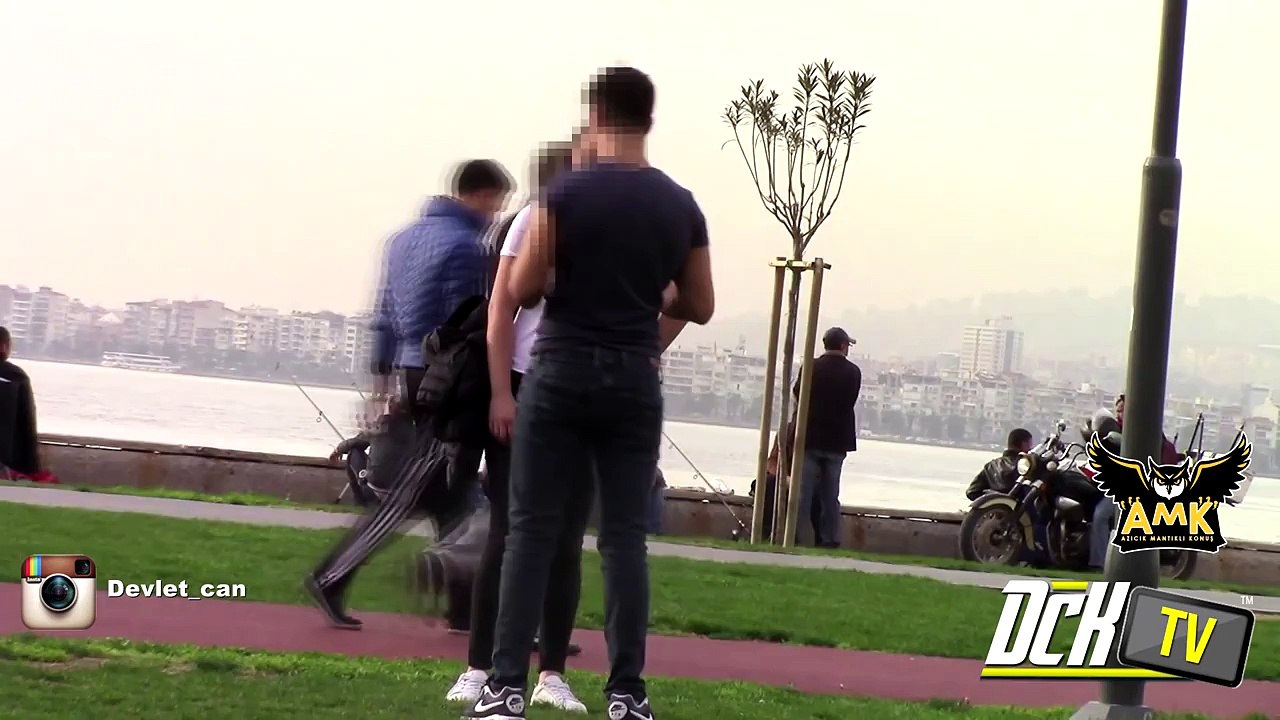 Dudaktan Öpüşme Cezalı Taş, Kağıt, Makas Oyunu ---(ÖPTÜM) Türkiyede Bir İlk! / Kissing Prank!