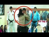 Akshay Kumar Beaten By Woman In Public | Self Defense