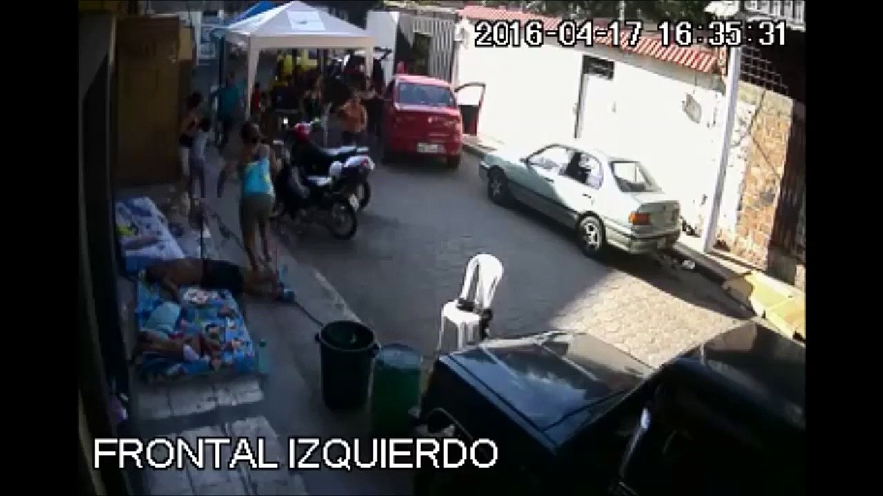 Images impressionnantes du tremblement de terre en Equateur