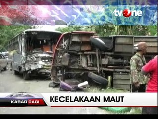 Dua Bus Bertabrakan Empat Penumpang Tewas