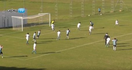 Genç Futbolcu, Akrep Vuruşuyla Gol Attı