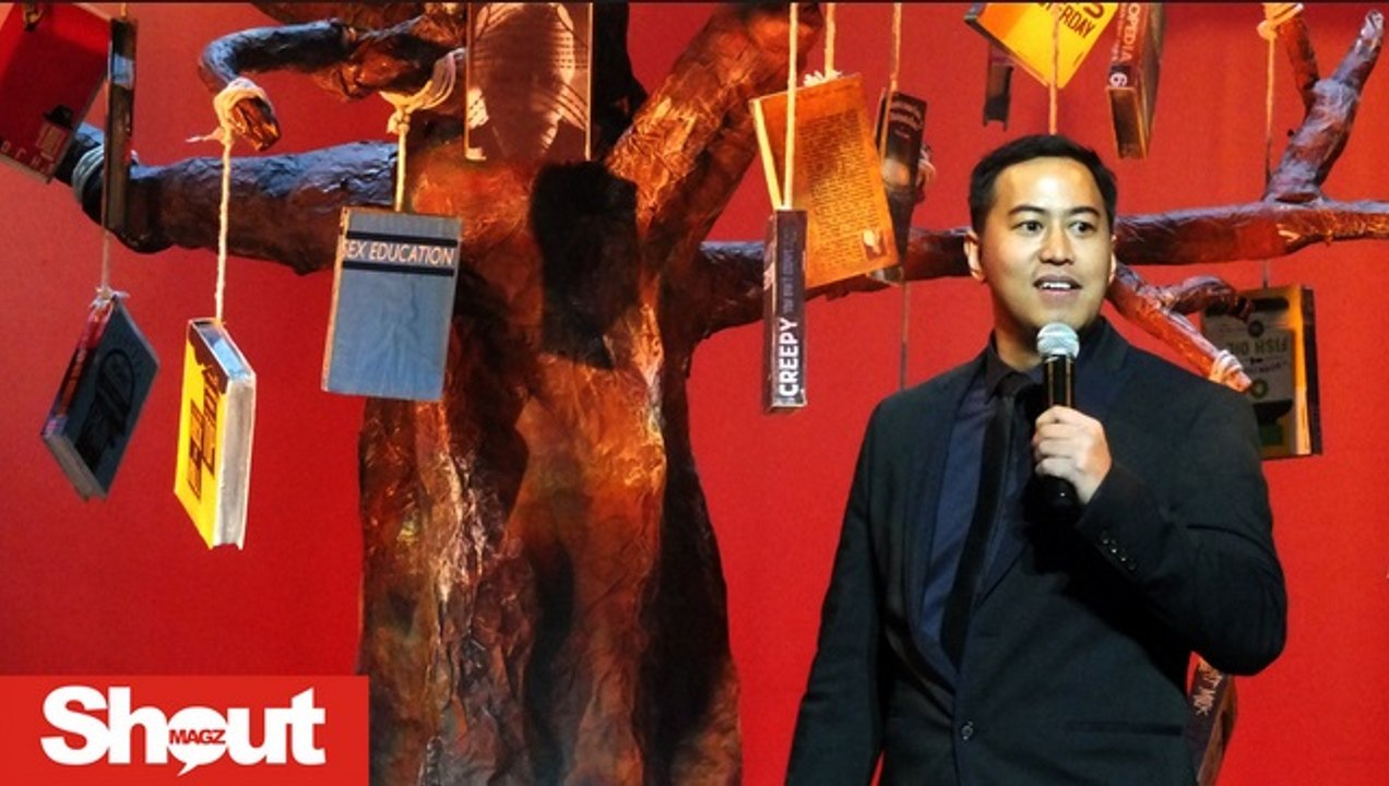Paradigma Pendidikan dalam " Stand Up Comedy " by Panji