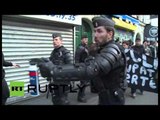 POLICET FRANCEZE DO TE PROTESTOJNE KUNDER KEQTRAJTIMIT DHE SULMEVE NDAJ TYRE LAJM