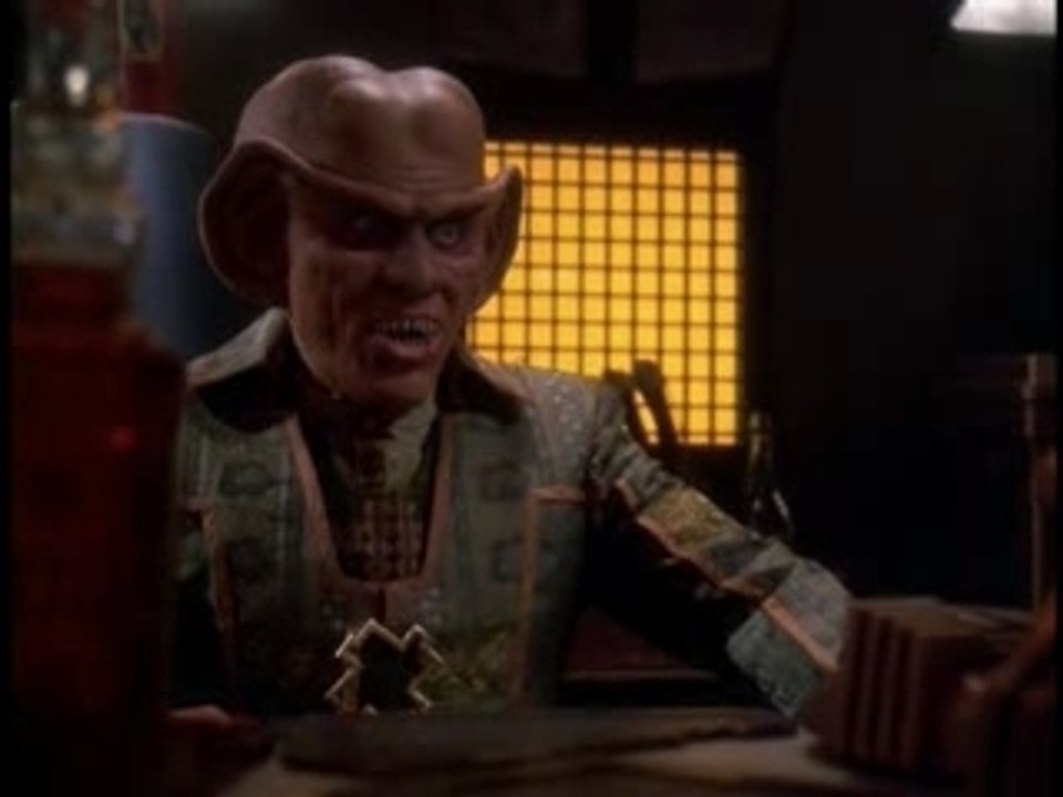 Quark sits down on a vibrator