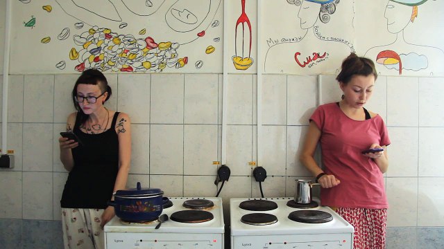 ИНТУРЕЖ. КАЗАНЦЕВА ДАША. КУХНЯ ДВОЕ ЖВАЧКА ВЫРЫПАЕВ