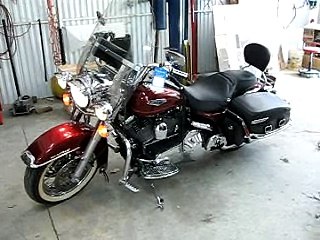 2001 Harley Davidson Road King Classic - On auction with Orbitbid.com 10/5/10