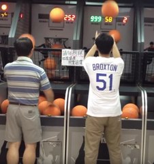 Arremessos incríveis! Jovem talento do basquete 🏀