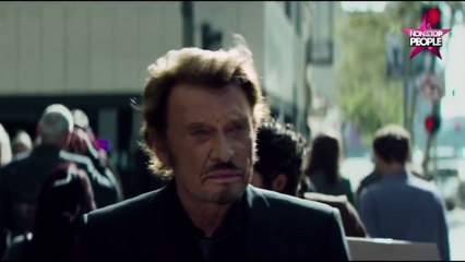 Johnny Hallyday en pleine polémique, il répond en musique sur Twitter !