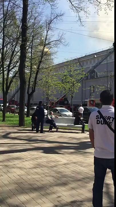 В Санкт-Петербурге горит выставочный зал «Манеж»