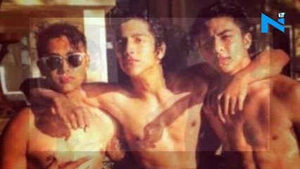 Aryan Khan flaunts abs cum undergarment
