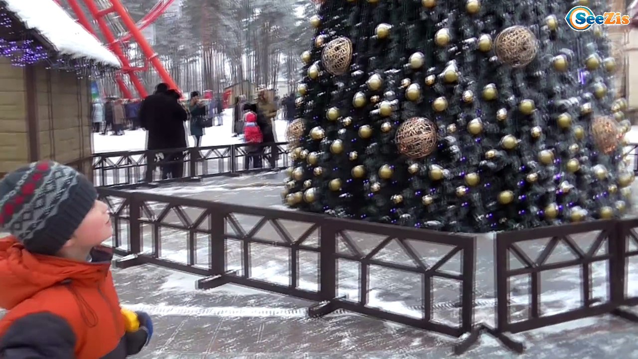 ✔ Bumblebee. Прогулка на Новогоднюю Елку с Игорьком / Transformers for boys / Video for kids ✔