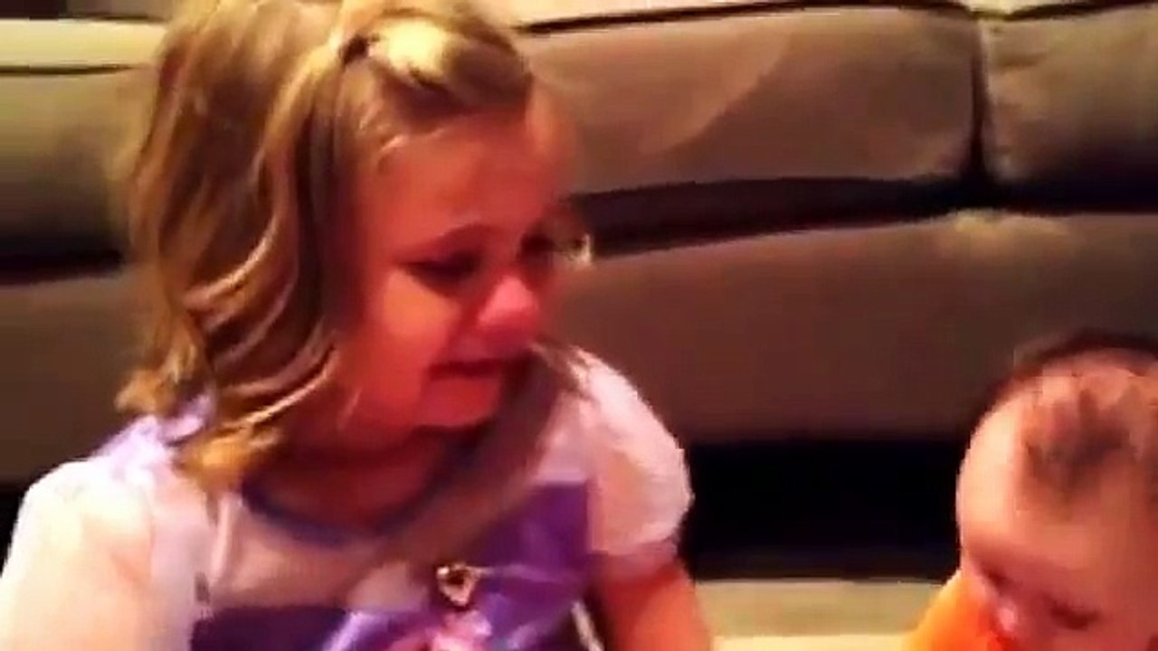 Crying For Brother(Cute)