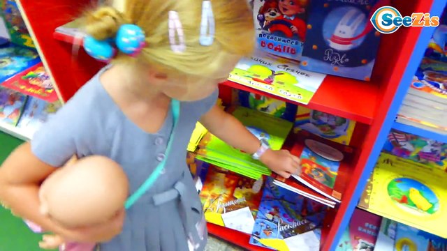 ✔ Кукла Беби Борн и девочка Маша. Поход в Магазин Игрушек. Baby Born / Masha goes in the shop ✔