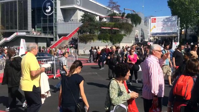 Radio Tongossa - Foire De Paris Visiteurs Public.