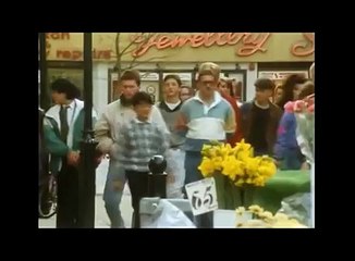 Mr. Bean -- Stone in Shoe - Stein im Schuh!