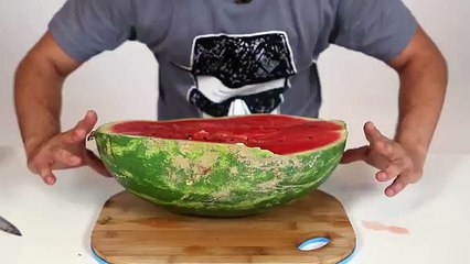 Karpuz En Kolay Nasıl Kesilir