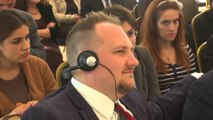 Report TV - Hoffman: Negociatat, pas reformës Meta: E vështirë pa ambasadorët