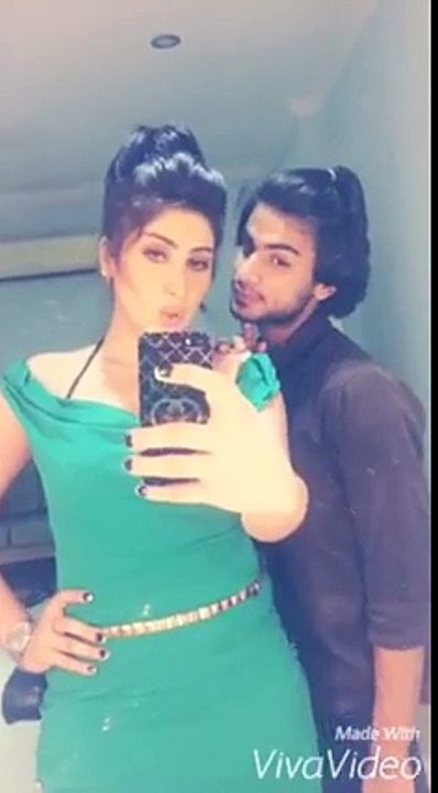 qandell baloch hot kissing