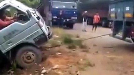 OMG !! Heavy Truck Stuck-Funny Whatsapp Video | WhatsApp Video Funny | Funny Fails | Viral Video