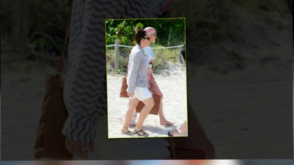 Jennifer Lopez Looks Fabulous in a Bikini During Miami Vacay