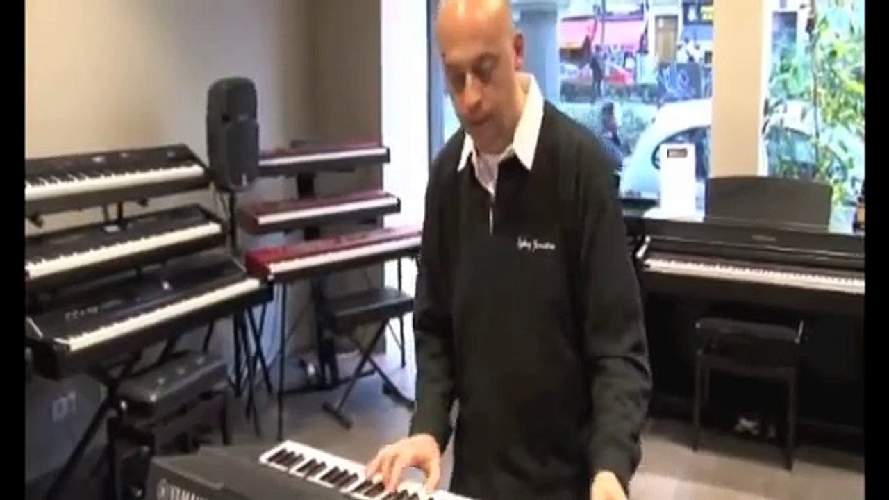 YAMAHA PSR S650 @Stars Music Paris