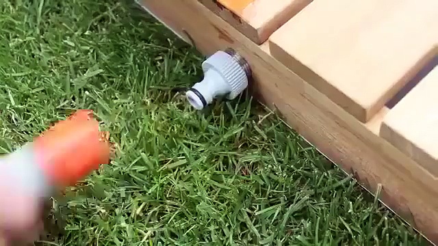 Automatically shower