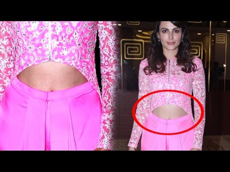 Mandana Karimi's Navel Exposed In Public