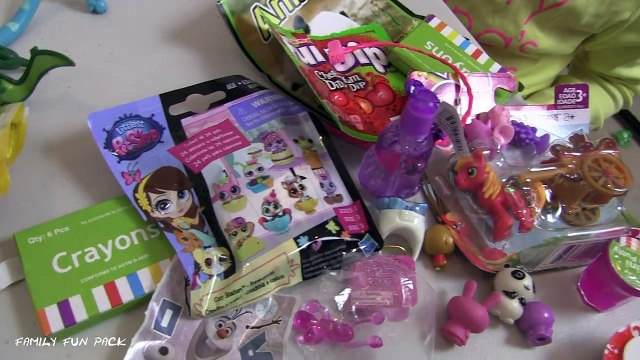 GIANT SURPRISE EGGS, Kinder Eggs, Disney Surprise Eggs Opening