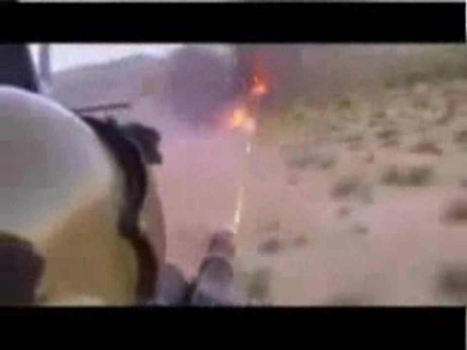 Tir de Minigun d'un hélicoptères