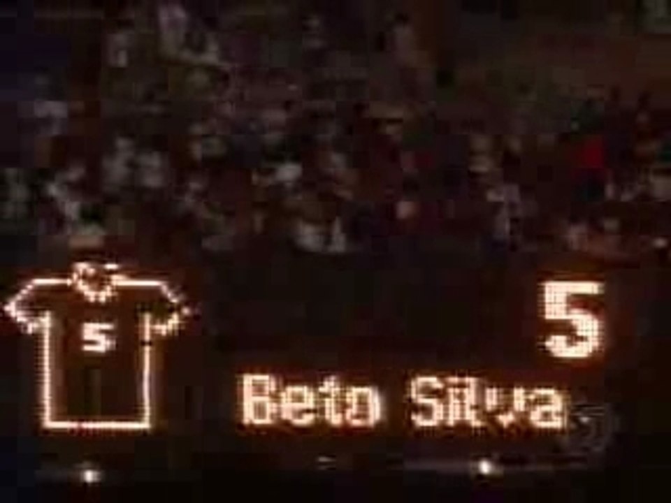 Casseta e Planeta em campo