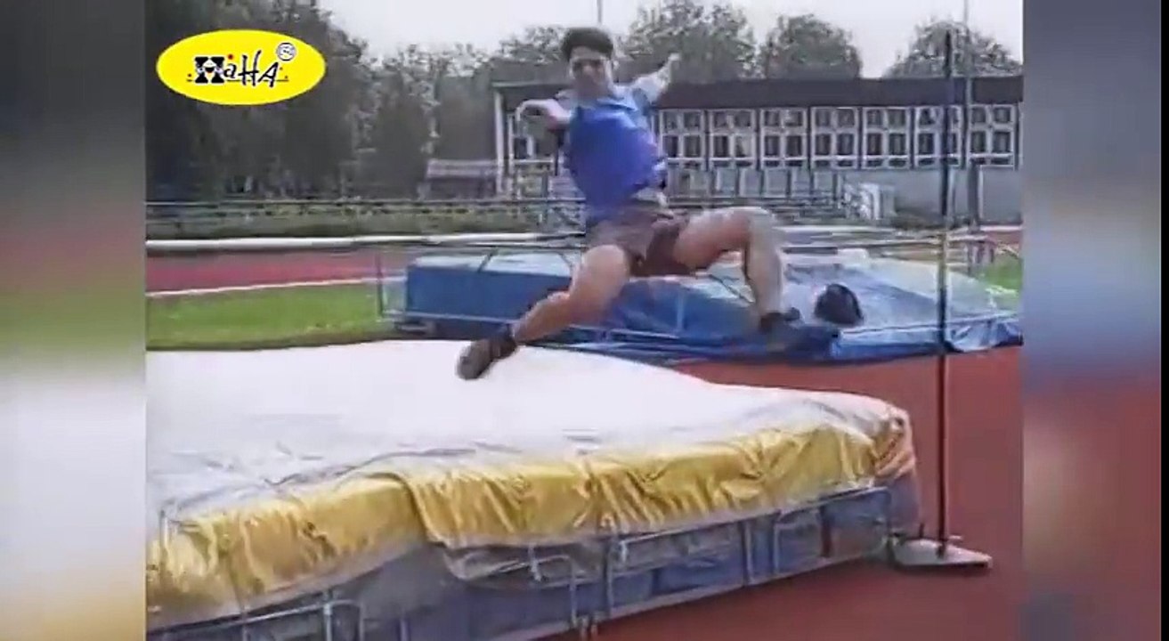 Funny Fails   Funny Falls Videos   Sports Bloopers 2012