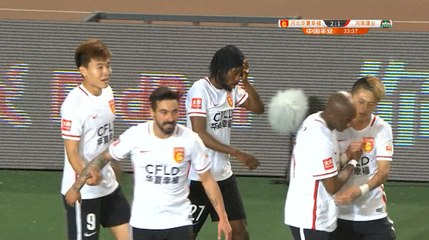 Lavezzi offre une course folle de 70 mètres à Gervinho !