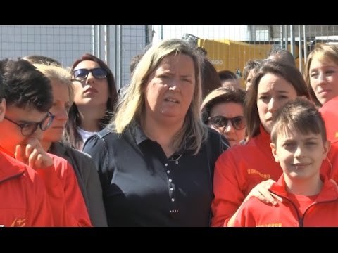 Napoli - Peschereccio affondato a Baia Domitia, familiari chiedono recupero relitto (06.05.16)
