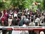 Massa Protes di Halaman Mapolres Dompu