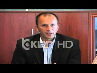 BANKAT EDHE 2 JAVE  KOHE PER ZBARDHJEN  E LLOGARIVE TE BOJAXHIUT