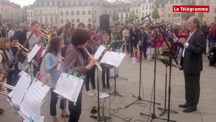 Vannes. L'Europe en fête sur le port