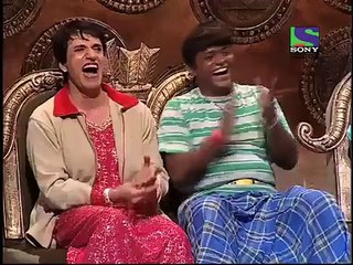 See How Shakeel Siddiqui Flirting With Sarween Chawla