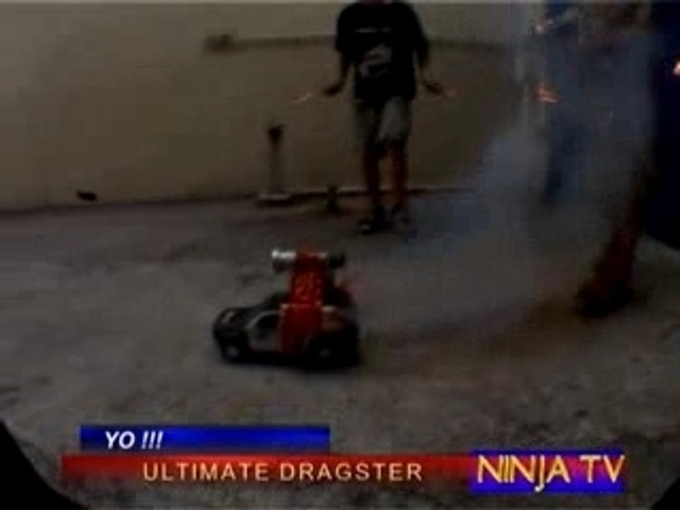 horrible crash de voiture fusée