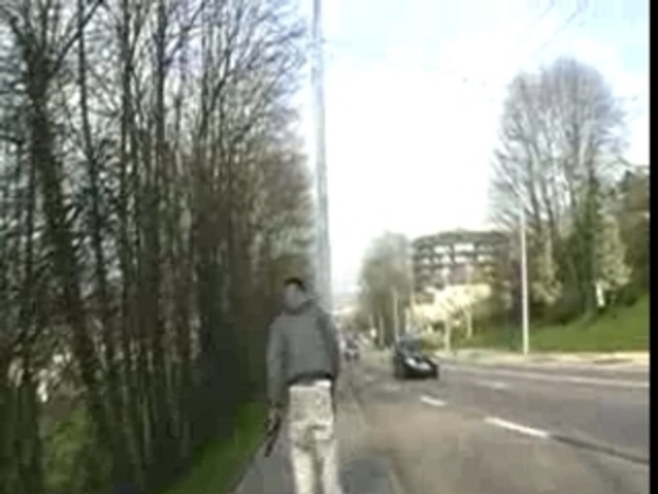 Jolie descente roller blade - follow cam roller quad -