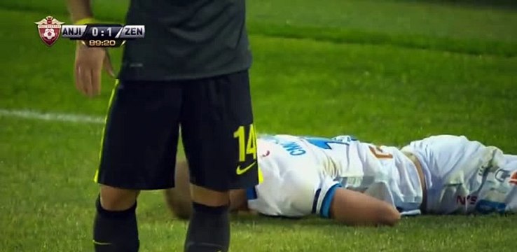 Bernard Berisha Red Card - Anzhi 0-1 Zenit - 07-02-2016