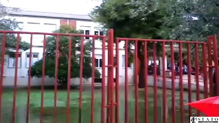 Manfredonia, pioggia: macchine circolano nellacqua (VIDEO)