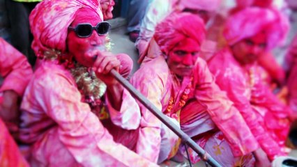 HOLI Festival by Xavier Zimbardo (Canon EOS 5D Mark II)