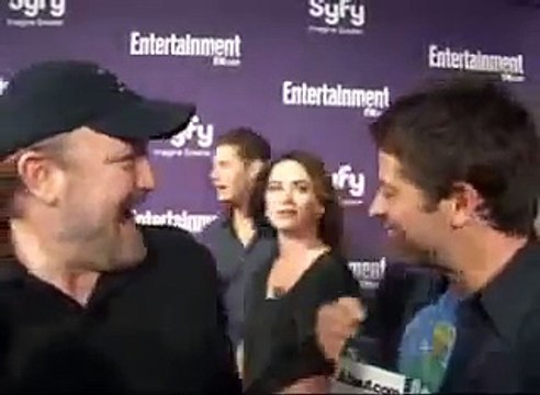 Jensen Ackles interrupts Misha Collins and Jim Beaver with a kiss