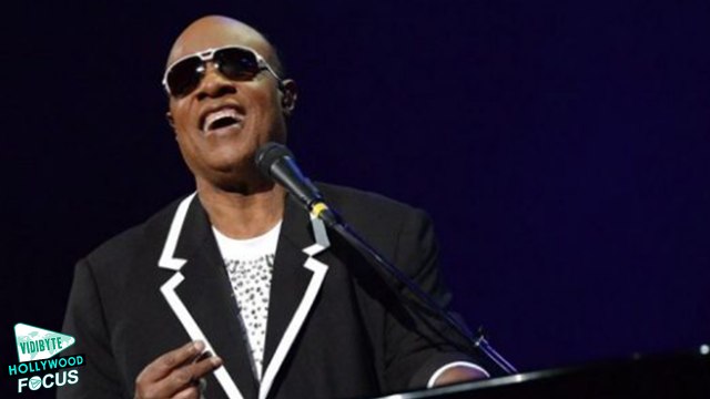 Stevie Wonder Performs 'Purple Rain' During Prince Tribute in LA