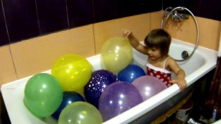 Лопаем воздушные шары.Burst balloons.