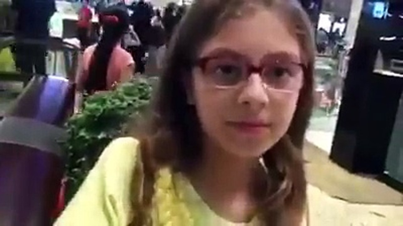 very funny video,, indian trying to speak english in dubai