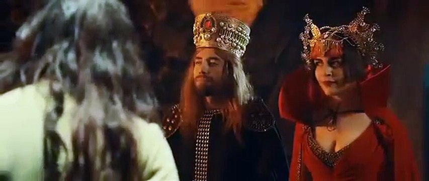 Tuvana Türkay ( Bizans Oyunları )