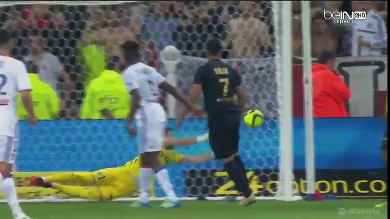 Lyon 6 - 1 Monaco