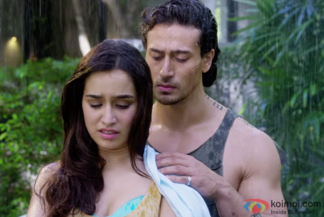 LEAKED Tiger Shroff Shraddha Kapoor KISSING Scene in Baaghi