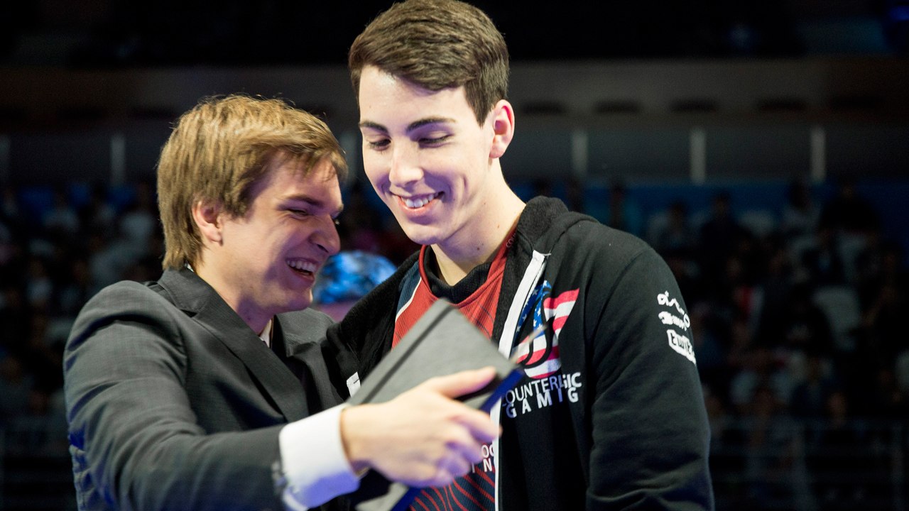 MSI 2016 - Day 4: Counter Logic Gaming vs Royal Never Give Up